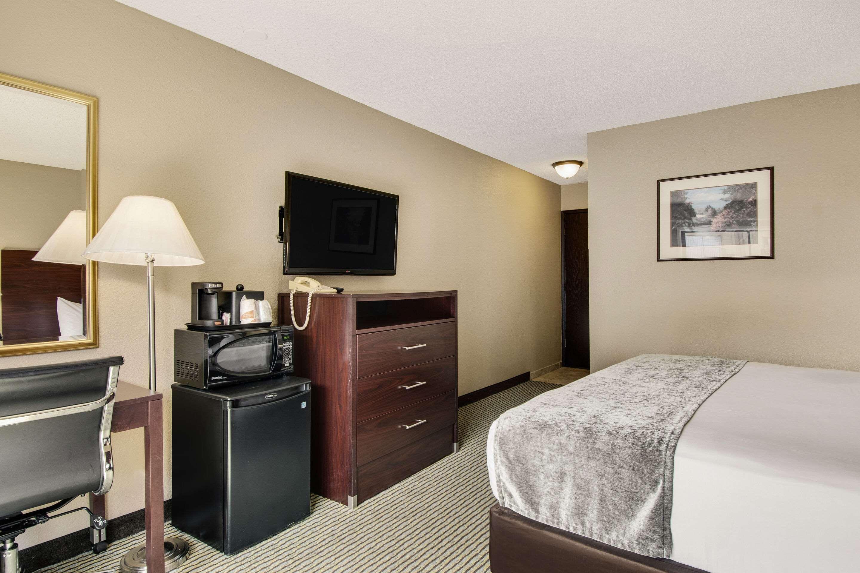 Rodeway Inn&Suites Portland - Jantzen Beach Exterior foto