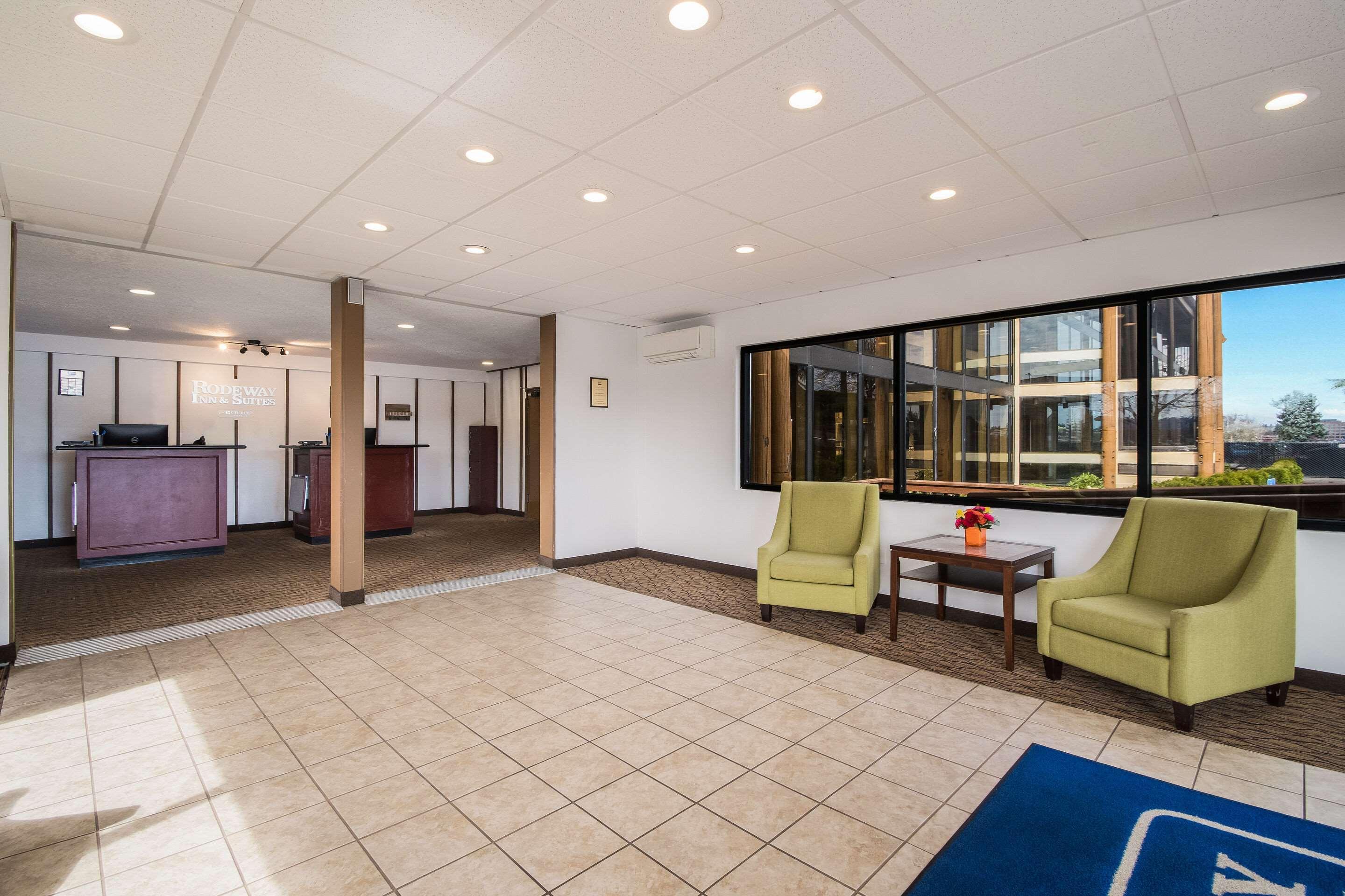 Rodeway Inn&Suites Portland - Jantzen Beach Exterior foto